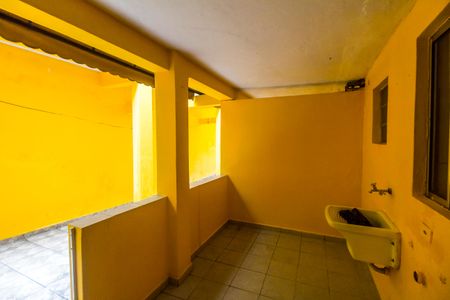 Área de Serviço de casa para alugar com 1 quarto, 40m² em Jardim Munhoz Junior, Barueri