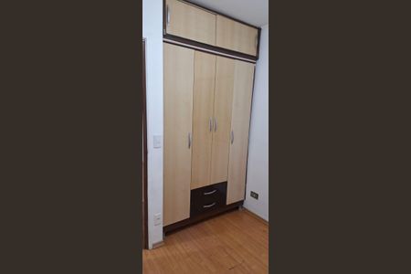 Quarto de apartamento para alugar com 3 quartos, 68m² em Jardim Neide, São Paulo
