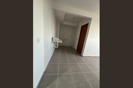 Área de serviço de apartamento para alugar com 2 quartos, 45m² em Jardim Boa Vista (Zona Oeste), Osasco