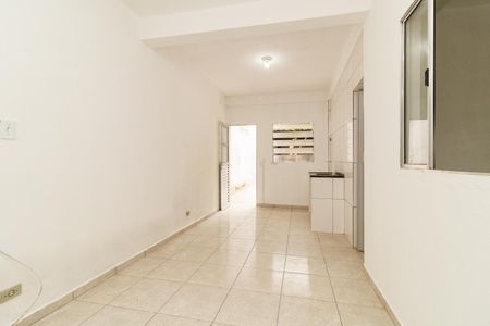Sala e Cozinha de casa para alugar com 1 quarto, 40m² em Parque Casa de Pedra, São Paulo