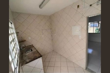 Cozinha de casa para alugar com 3 quartos, 80m² em Galo Branco, São Gonçalo