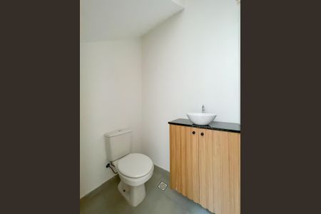 Lavabo de casa de condomínio à venda com 2 quartos, 52m² em Santa Maria, Osasco