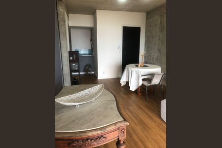 Sala de casa de condomínio para alugar com 3 quartos, 100m² em São Francisco, Niterói