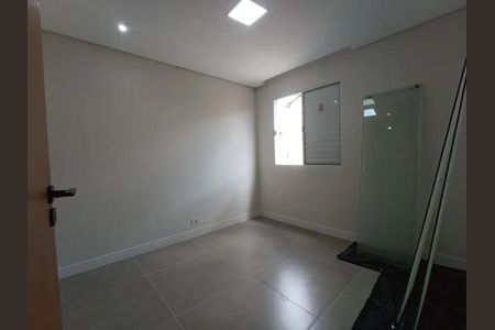 Quarto de apartamento para alugar com 3 quartos, 70m² em Granja Viana II, Cotia