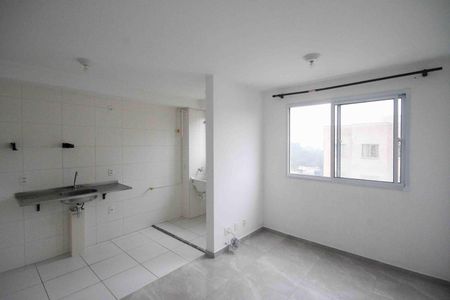 Sala de apartamento para alugar com 2 quartos, 41m² em Jardim Helian, São Paulo