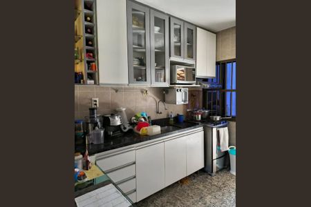 Cozinha de casa de condomínio para alugar com 3 quartos, 90m² em Itapuã, Salvador
