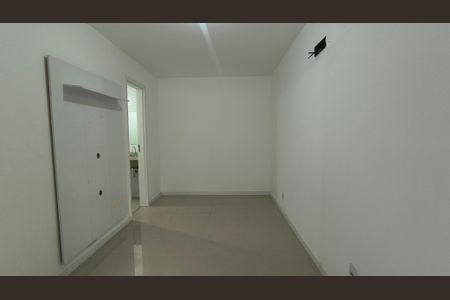 Suíte de apartamento para alugar com 2 quartos, 62m² em Vargem Pequena, Rio de Janeiro