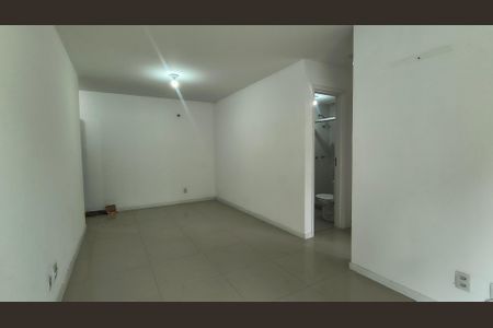 Sala de apartamento para alugar com 2 quartos, 62m² em Vargem Pequena, Rio de Janeiro