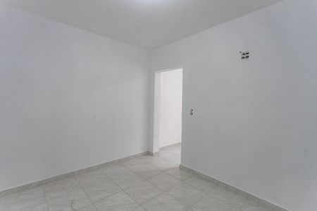 Quarto de casa para alugar com 1 quarto, 50m² em Vila Nogueira, Diadema