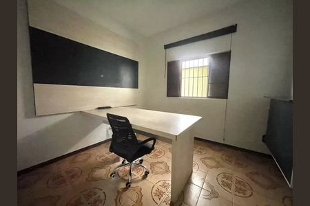 Casa para alugar com 4 quartos, 224m² em Ouro Preto, Belo Horizonte