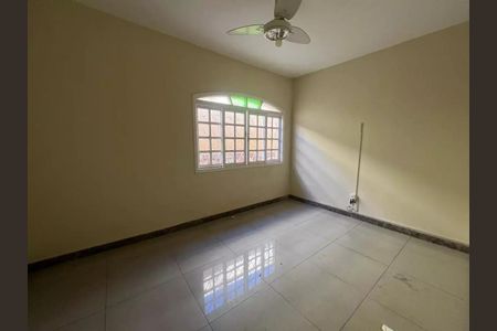 Casa para alugar com 6 quartos, 208m² em Planalto, Belo Horizonte