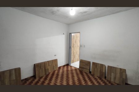 Quarto de casa para alugar com 1 quarto, 50m² em Jardim Gianetti, São Paulo