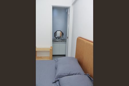 Quarto de apartamento para alugar com 1 quarto, 30m² em Imbuí, Salvador