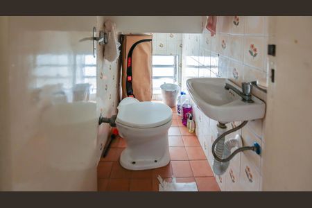 Lavabo de casa para alugar com 4 quartos, 153m² em Jardim Pinheiros, São Paulo