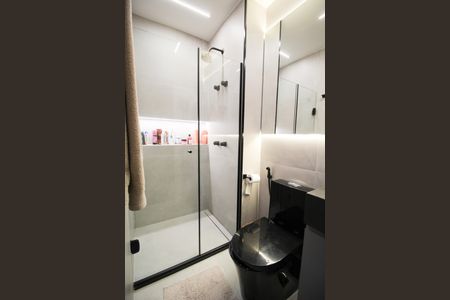 Banheiro de kitnet/studio à venda com 1 quarto, 31m² em Indianópolis, São Paulo