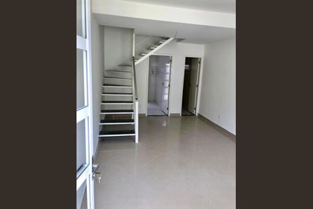 Sala de casa para alugar com 2 quartos, 70m² em Guaratiba, Rio de Janeiro