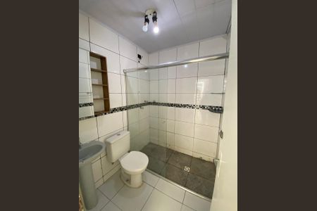 Banheiro de casa para alugar com 2 quartos, 85m² em Jardim Consorcio, São Paulo