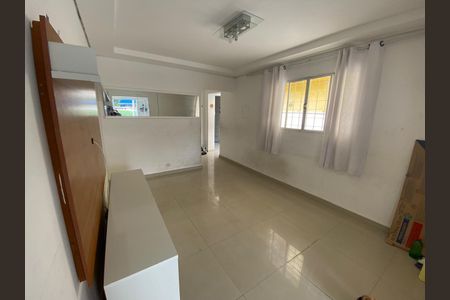 Sala de casa para alugar com 2 quartos, 85m² em Jardim Consorcio, São Paulo