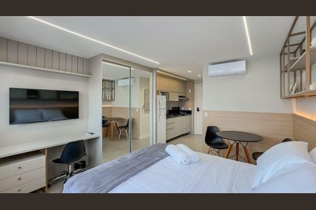 Quarto de apartamento para alugar com 1 quarto, 25m² em Rio Branco, Porto Alegre