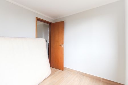 Quarto 1 de apartamento para alugar com 2 quartos, 52m² em Jardim Lajeado, São Paulo