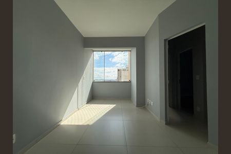 Sala de apartamento para alugar com 2 quartos, 55m² em Nova Suíça, Belo Horizonte