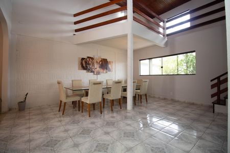 Sala 1 de casa de condomínio para alugar com 3 quartos, 600m² em Sh Contagem, Brasília