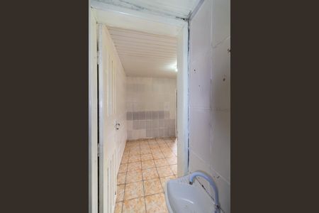 Banheiro de casa para alugar com 1 quarto, 23m² em Vila Bela, São Paulo