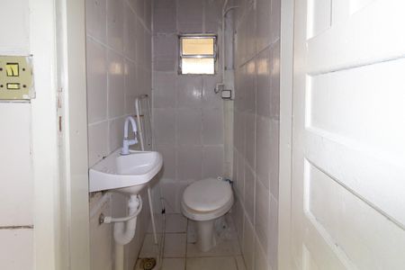 Banheiro de casa para alugar com 1 quarto, 23m² em Vila Bela, São Paulo