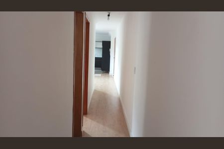Corredor de apartamento para alugar com 2 quartos, 60m² em Vila Nossa Senhora das Vitorias, Mauá
