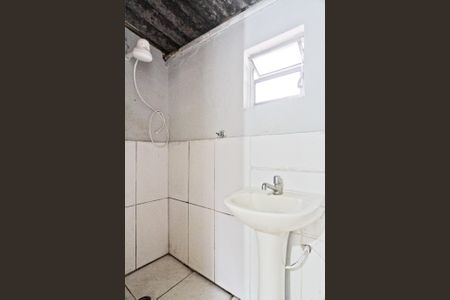 Banheiro de casa para alugar com 1 quarto, 35m² em Jardim Pirituba, São Paulo