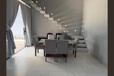 Sala de jantar de casa para alugar com 1 quarto, 78m² em Bernardo Kelner, Nova Iguaçu