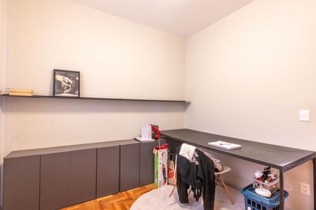 Quarto 1 de apartamento para alugar com 3 quartos, 78m² em Cruzeiro, Belo Horizonte