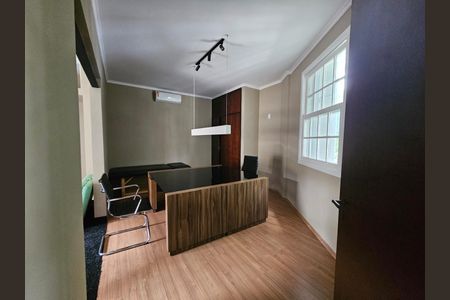 Casa à venda com 4 quartos, 259m² em Jardim Paulista, São Paulo