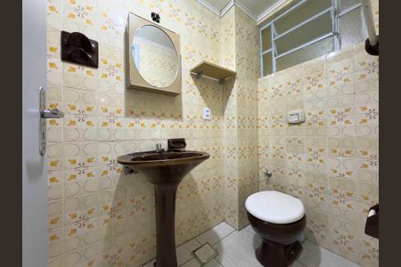 Banheiro de kitnet/studio para alugar com 1 quarto, 39m² em Cidade Baixa, Porto Alegre