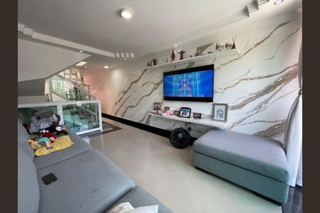 Sala de casa para alugar com 3 quartos, 131m² em Jardim Ester, São Paulo