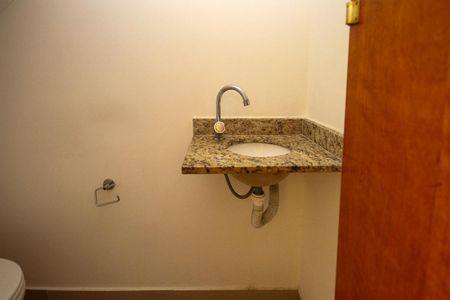 Lavabo de casa de condomínio para alugar com 2 quartos, 53m² em Chácara Belenzinho, São Paulo