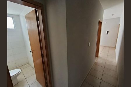 Corredor de apartamento para alugar com 2 quartos, 48m² em Chácaras Panorama, Uberlândia