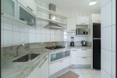 Cozinha de apartamento para alugar com 3 quartos, 127m² em Saco Grande, Florianópolis
