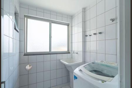 Área de serviço de apartamento para alugar com 3 quartos, 127m² em Saco Grande, Florianópolis