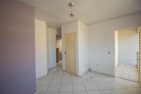 Sala de apartamento para alugar com 2 quartos, 45m² em Raul Veiga, São Gonçalo