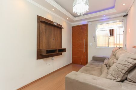 Sala de apartamento para alugar com 2 quartos, 46m² em Conjunto Residencial José Bonifácio, São Paulo