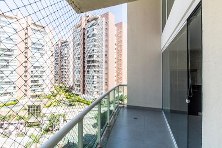 Varanda de apartamento para alugar com 3 quartos, 172m² em Tamboré, Santana de Parnaíba
