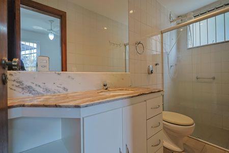 Banheiro da Suíte de apartamento à venda com 3 quartos, 109m² em Sion, Belo Horizonte