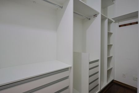 Closet da suíte de apartamento à venda com 3 quartos, 109m² em Sion, Belo Horizonte