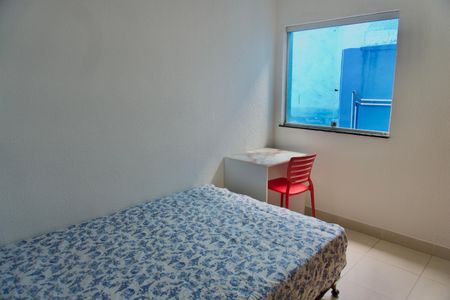 Quarto de kitnet/studio para alugar com 1 quarto, 30m² em João Pinheiro, Belo Horizonte