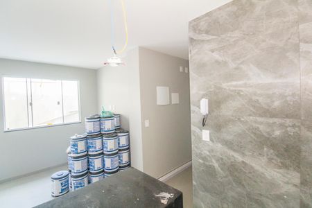 Sala/Cozinha de casa para alugar com 2 quartos, 75m² em Marechal Hermes, Rio de Janeiro