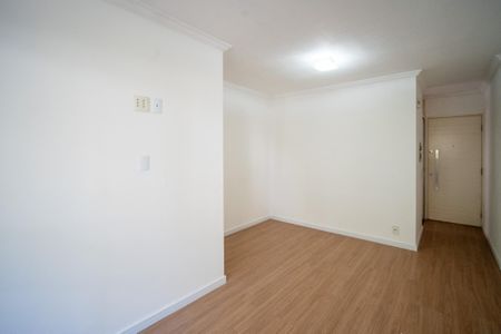 Sala de apartamento para alugar com 3 quartos, 59m² em Jardim Santa Emilia, São Paulo