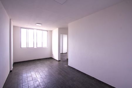 Sala de apartamento para alugar com 2 quartos, 80m² em Mutondo, São Gonçalo