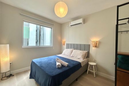 Quarto 2 de apartamento para alugar com 2 quartos, 52m² em Itacorubi, Florianópolis