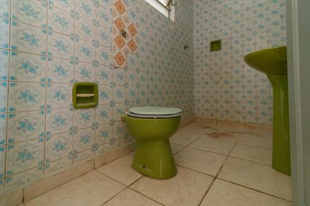 Banheiro de casa de condomínio para alugar com 1 quarto, 60m² em Vila Medeiros, São Paulo